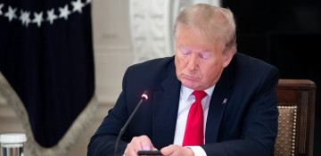 Trump creates new company in bid to regain social media presence