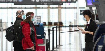 Canada lifts advisory against non-essential int'l travel