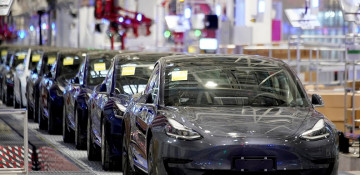 Tesla joins $1T club after Hertz orders record 100,000 EVs worth $4B