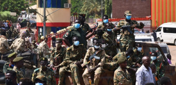 Sudanese army chief denies military coup, vows for democratic transition