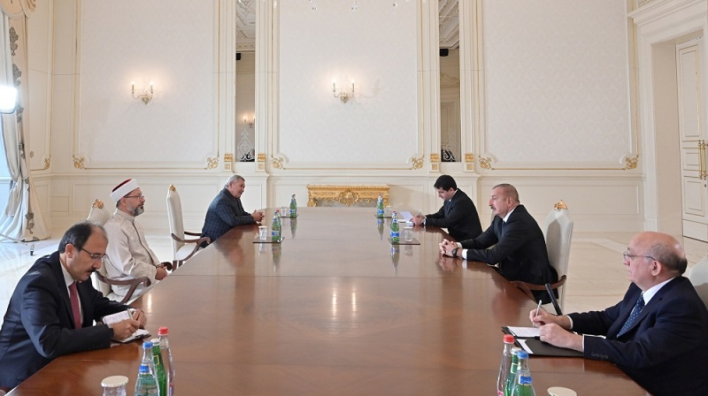 Azerbaijani president receives Turkey's religious affairs head 