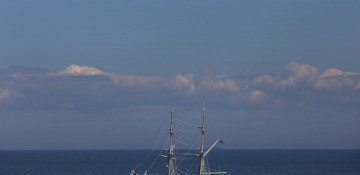 Denmark, U.S. and 12 other nations back tougher climate goal for shipping