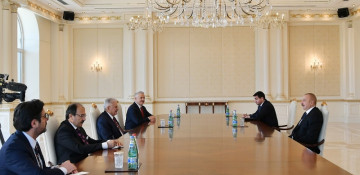 Azerbaijani president receives former Turkish prime minister