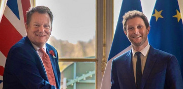 Paris, London hold talks to ease tensions over fishing dispute