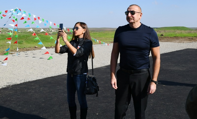 Azerbaijani president and first lady arrive in Shusha city for visit (PHOTO)