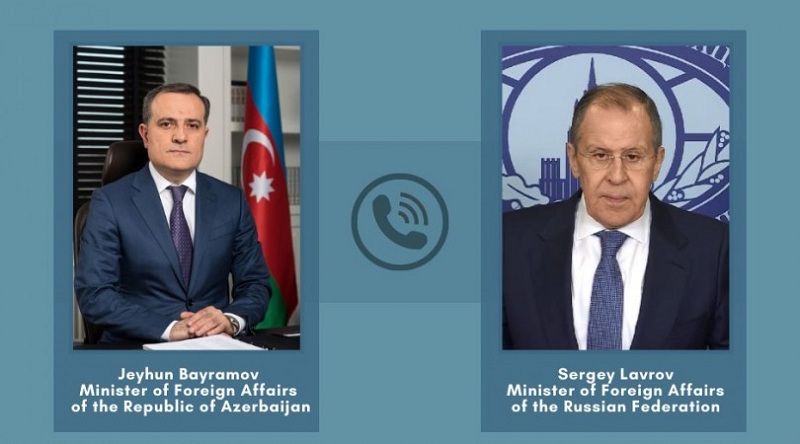 Azerbaijani, Russian FMs hold phone conversation