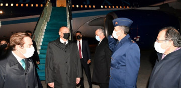 President Ilham Aliyev arrives in Turkey (PHOTO)