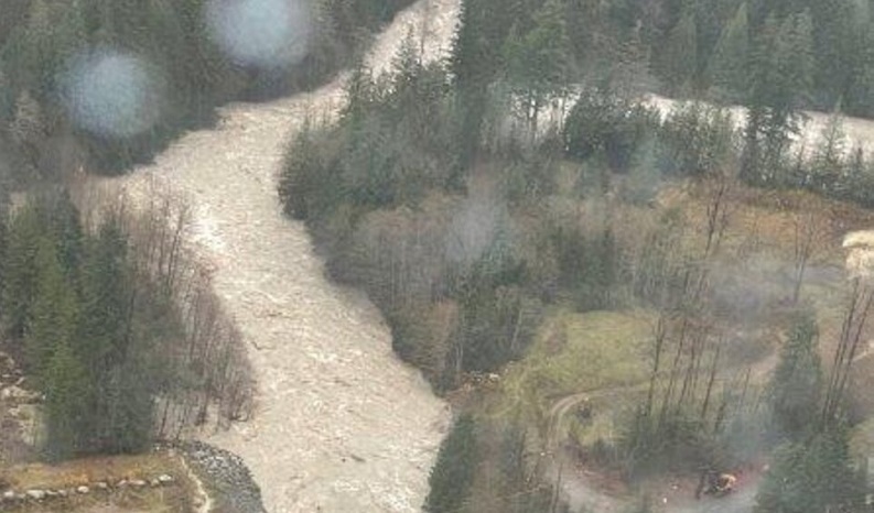 Rescuers search for victims of Canada landslides, railways disrupted