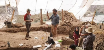 Archaeologists unveil world's oldest jewelry in Morocco