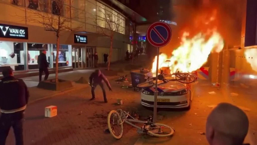 Rotterdam police clash with rioters as Covid protest turns violent