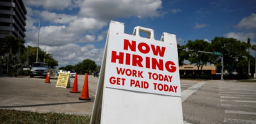 US jobless claims retreat below pre-pandemic, lowest since 1969