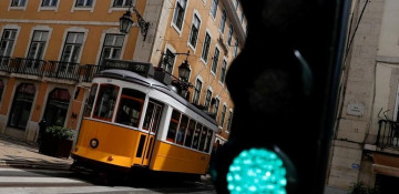 Portugal reimposes COVID-19 restrictions as cases rise