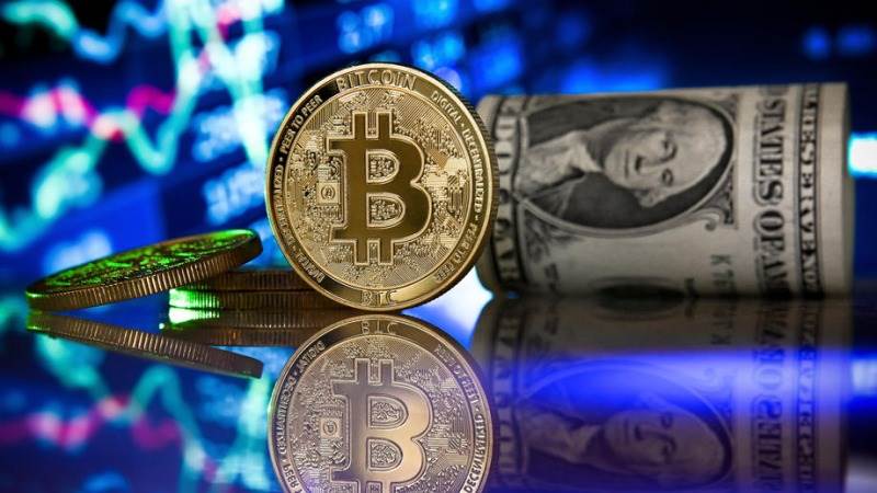 Bitcoin slumps as coronavirus variant shakes markets