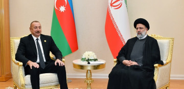 President Ilham Aliyev meets with Iranian counterpart 