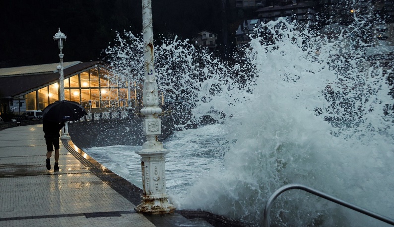 1 killed in severe flooding as Storm Barra sweeps through Spain