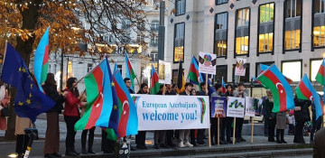 President Ilham Aliyev welcomed by patriotic Azerbaijanis in Brussels (PHOTO/VIDEO)