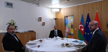 President Ilham Aliyev has joint meeting with President of European Council Charles Michel and Armenian Prime Minister Nikol Pashinyan over dinner in Brussels (PHOTO)