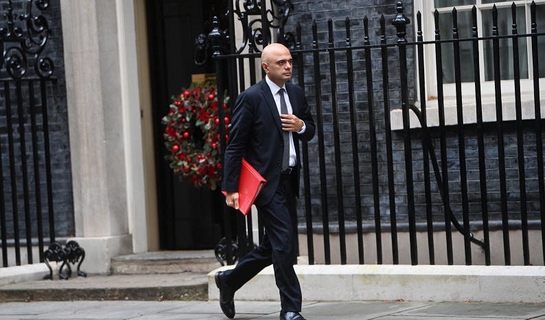 UK to remove all countries from COVID travel red list