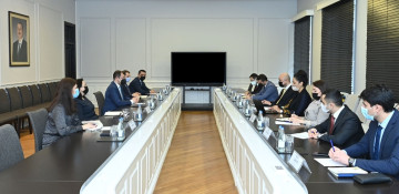 Azerbaijan, IsDB mull prospects for educational co-op