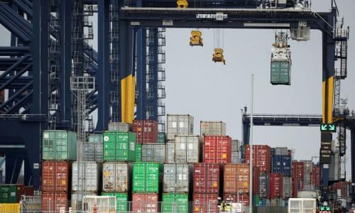 Eurozone sees €3.6B trade surplus in October