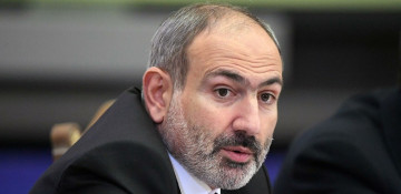 Pashinyan says there are chances to open era of peaceful development in region after meeting with President Aliyev
