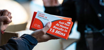 US to give out 500 million tests