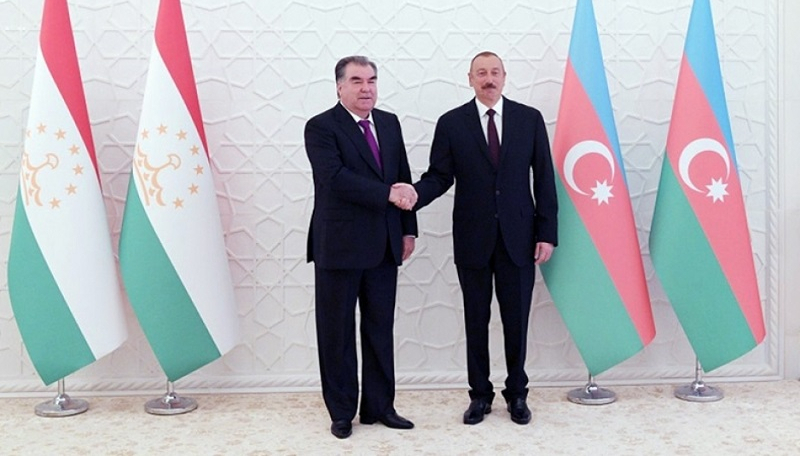 Tajik leader makes phone call to Azerbaijani president