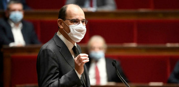 French PM expects vaccination pass to enter into effect on Jan. 15