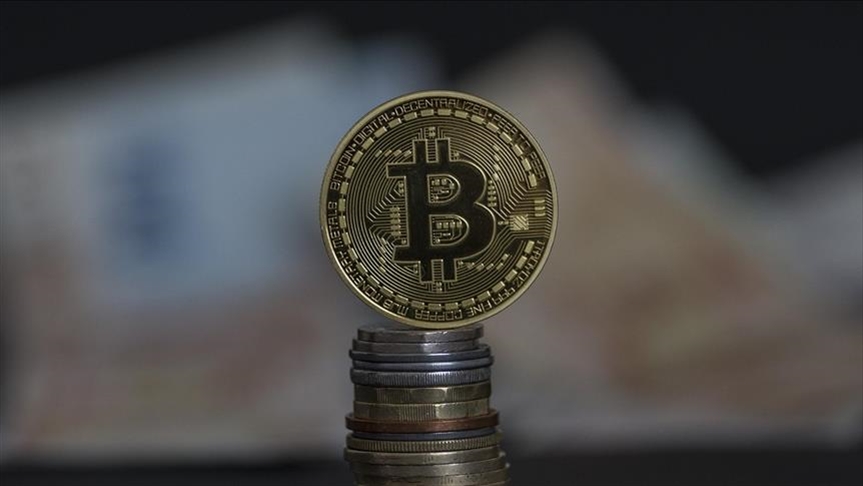 Bitcoin dives to lowest level since September