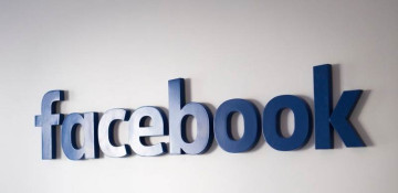 Facebook's VR Oculus business probed by U.S. states