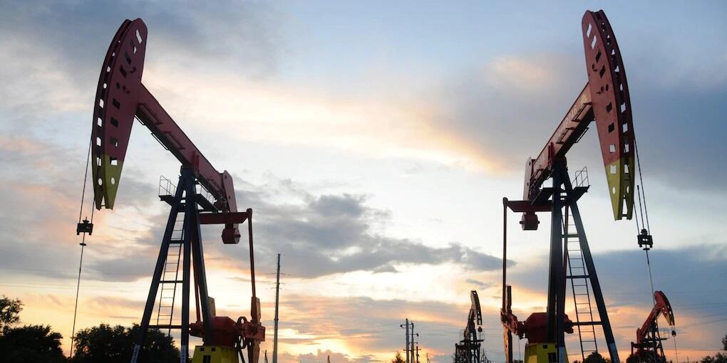 Oil prices keep growing on world markets