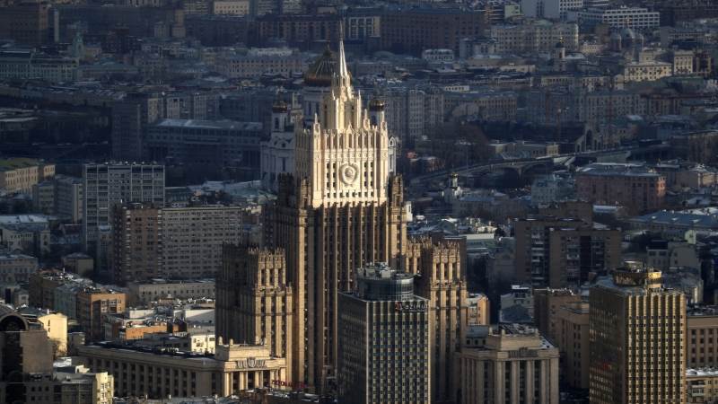 Russia is consistently making efforts to resolve situation on Armenia-Azerbaijani border: Foreign Ministry