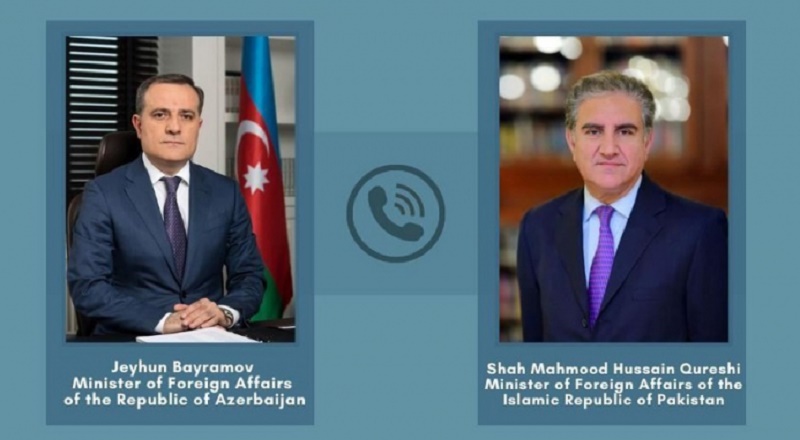 Azerbaijani, Pakistani FMs hold phone conversation