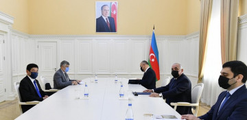 Azerbaijani prime minister meets with WCO chief