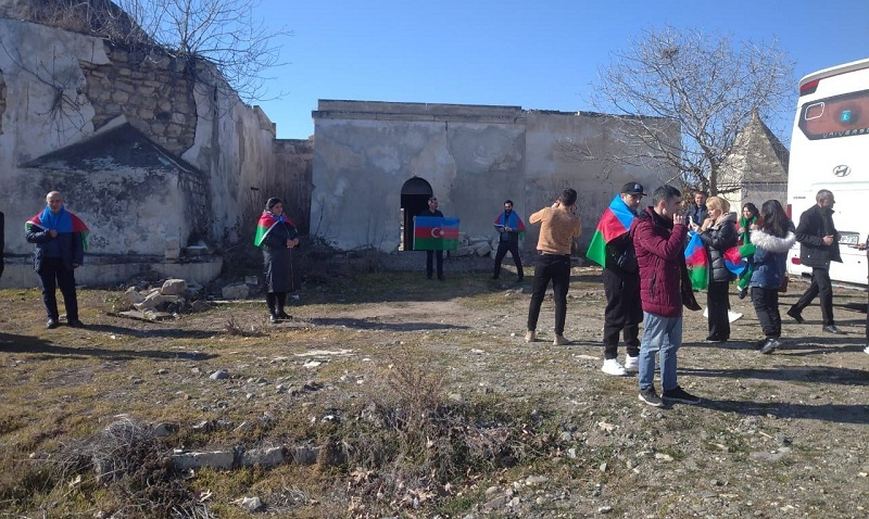 Azerbaijan: Another passenger bus from Baku arrives in liberated Aghdam