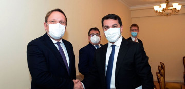 EU Commissioner, Assistant to Azerbaijani President hold meeting (PHOTO)