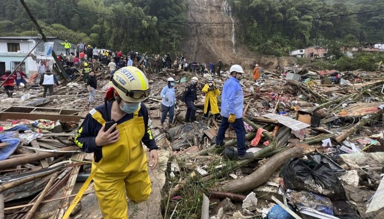 At least 14 dead, 30 injured in western Colombia landslide
