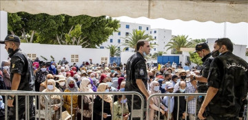 6 Arab countries begin easing COVID-19 restrictions