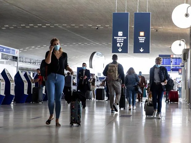 EU to allow fully vaccinated international travelers from March