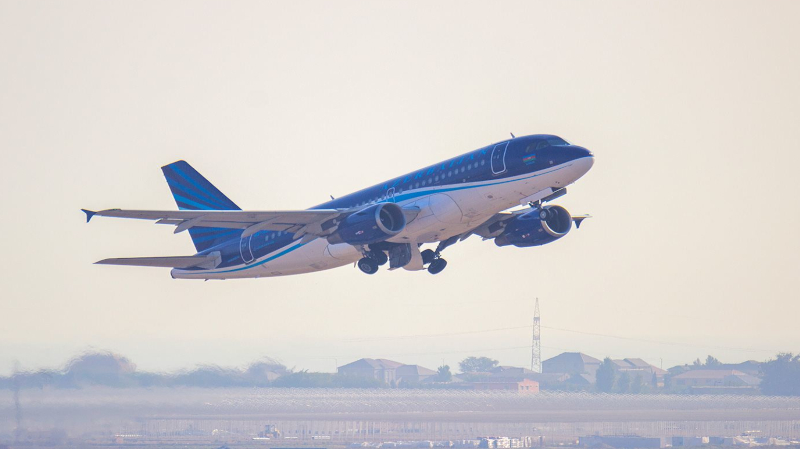 AZAL changes route on flights from Baku to Moscow