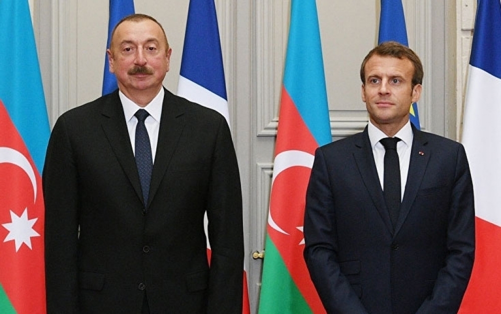 Azerbaijani, French presidents discuss Ukrainian crisis 