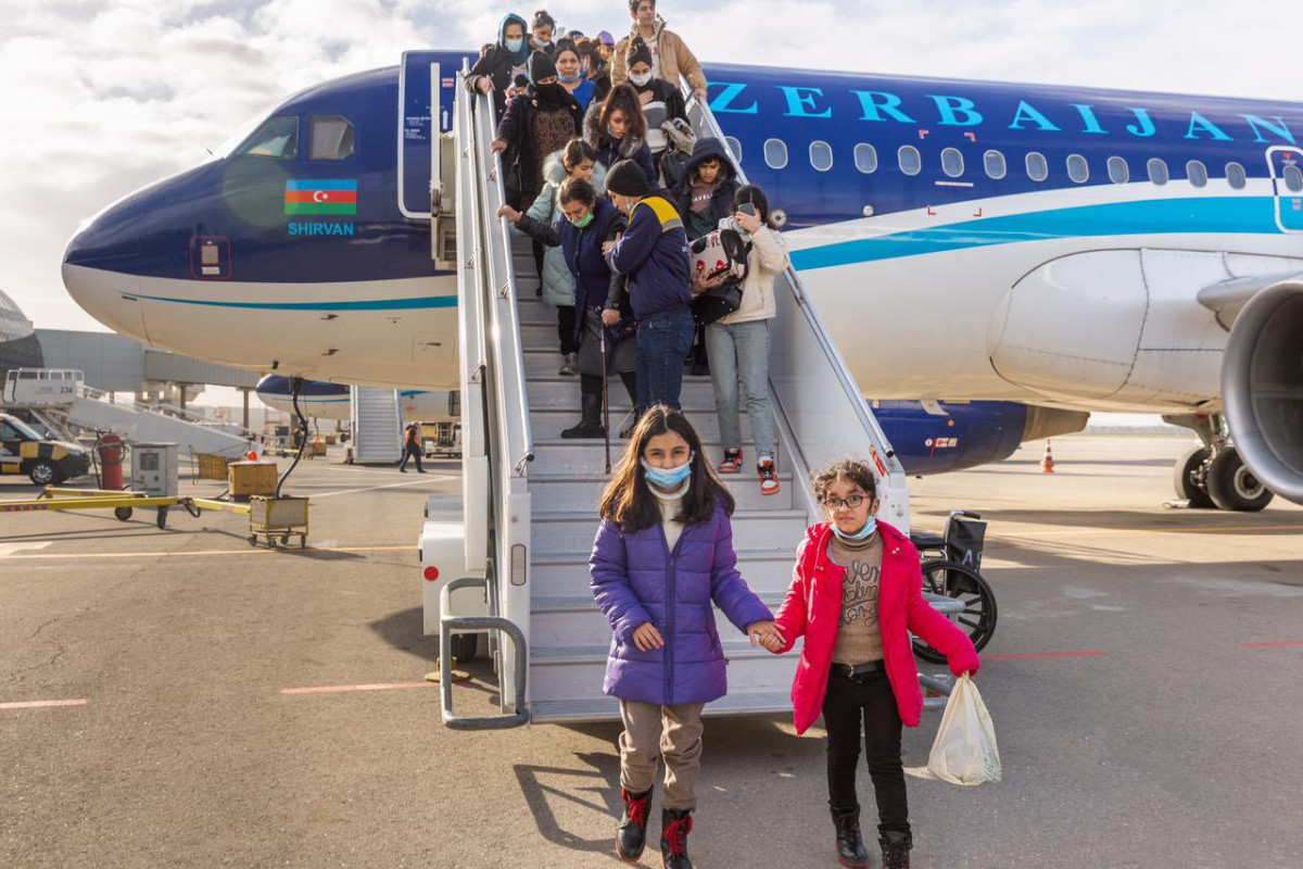 Azerbaijan evacuates 184 more citizens from Ukraine