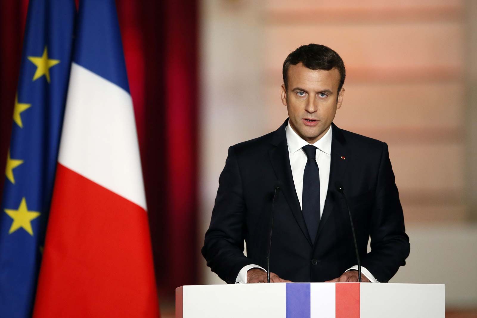 France intends to strengthen ties between Azerbaijan and EU, Macron says