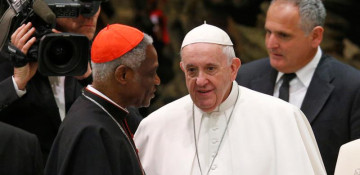 Pope sends cardinal to Ukraine to show solidarity with refugees