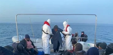 Turkiye offers to evacuate people from besieged city of Mariupol by boat