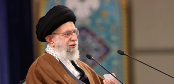 Khamenei says Iran's future should not be tied to nuclear talks with world powers