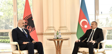 Azerbaijani president, Albanian premier hold one-on-one meeting -UPDATED 