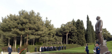 Kyrgyz President Sadyr Japarov visited grave of national leader Heydar Aliyev