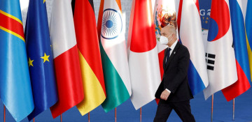 Delegate protests over Russia to upstage G20 meeting