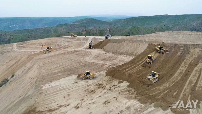 Azerbaijan continues construction of new highway bypassing Lachin (PHOTO)